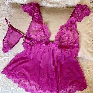 NWOT Size  L Frederick's of Hollywood Magenta Baby Doll with Thong